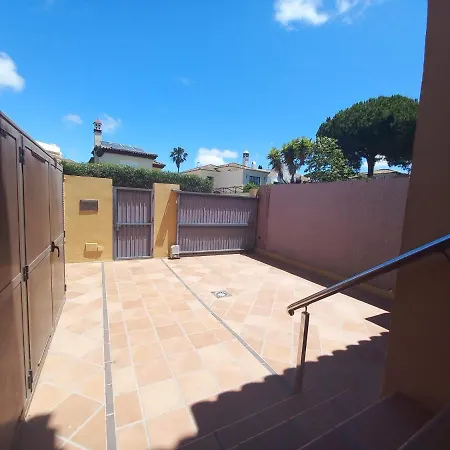 度假居 Adosado Con Piscina Y Vistas Al Mar. *